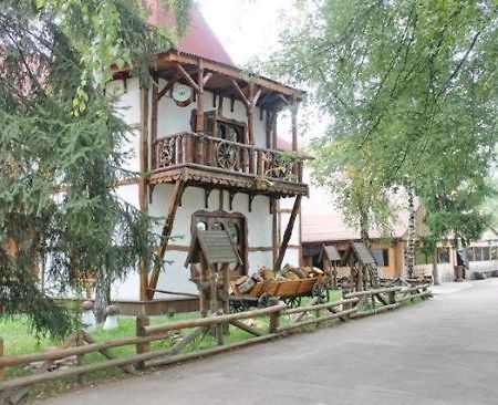 Комплекс Відпочинку "Колиба" Hotel Korosten Exterior photo