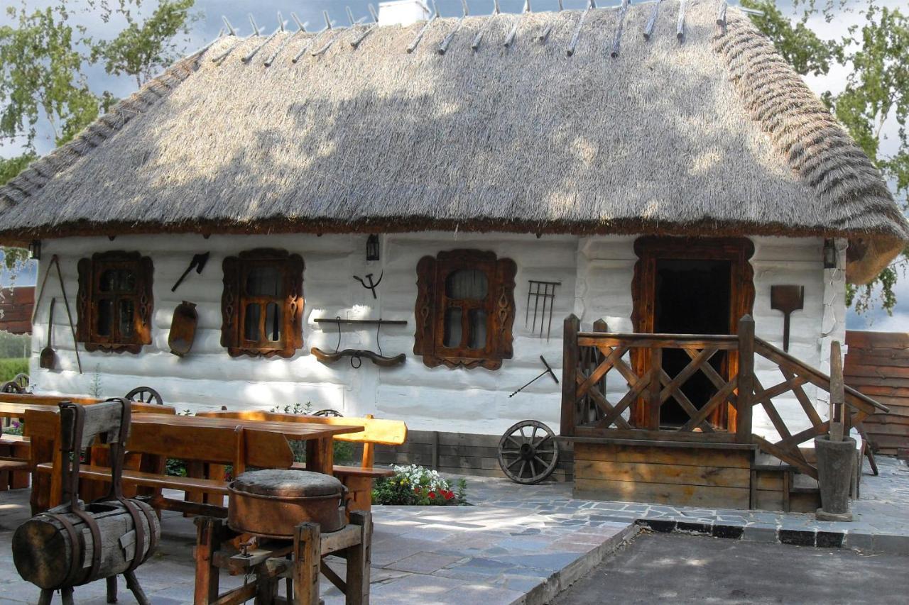 Комплекс Відпочинку "Колиба" Hotel Korosten Exterior photo